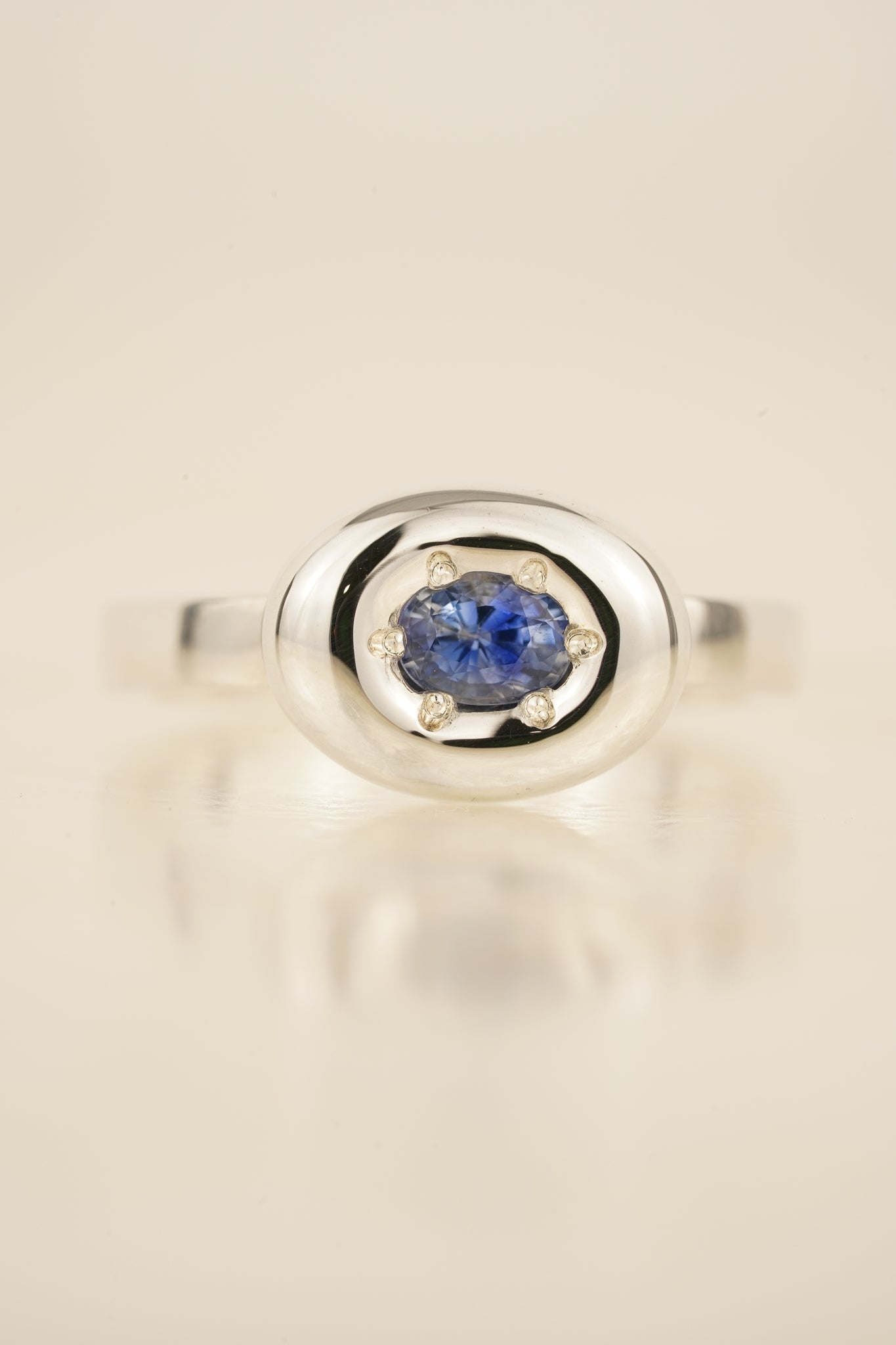 Blue Ceylon sapphire ring