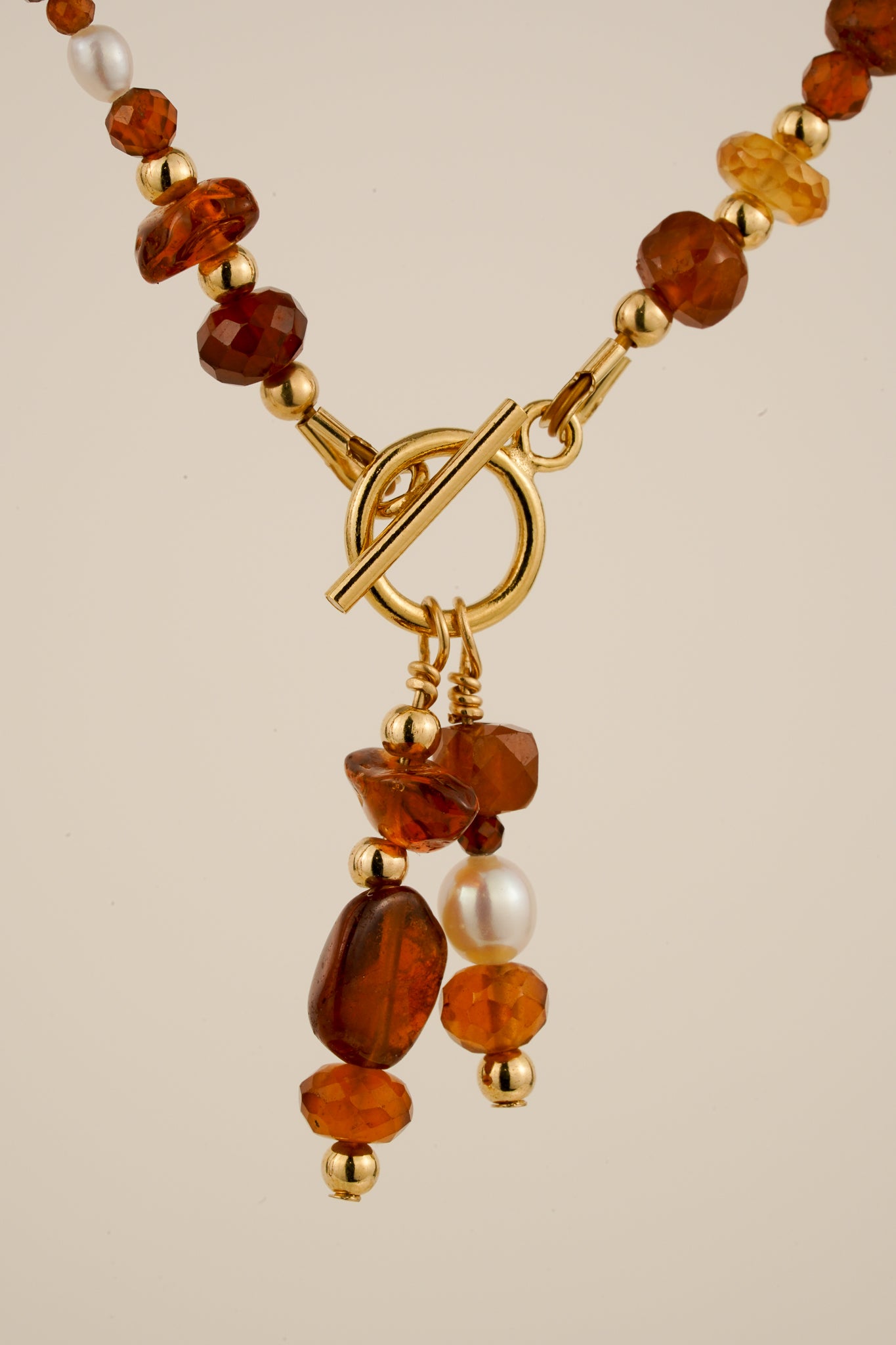 Pearl & garnet toggle necklace - gold