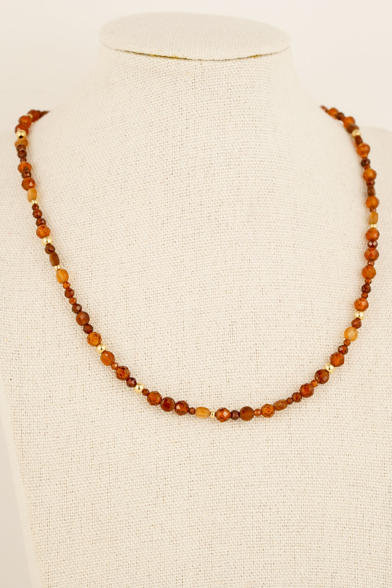 Mixed garnet beaded necklace - gold mix 1