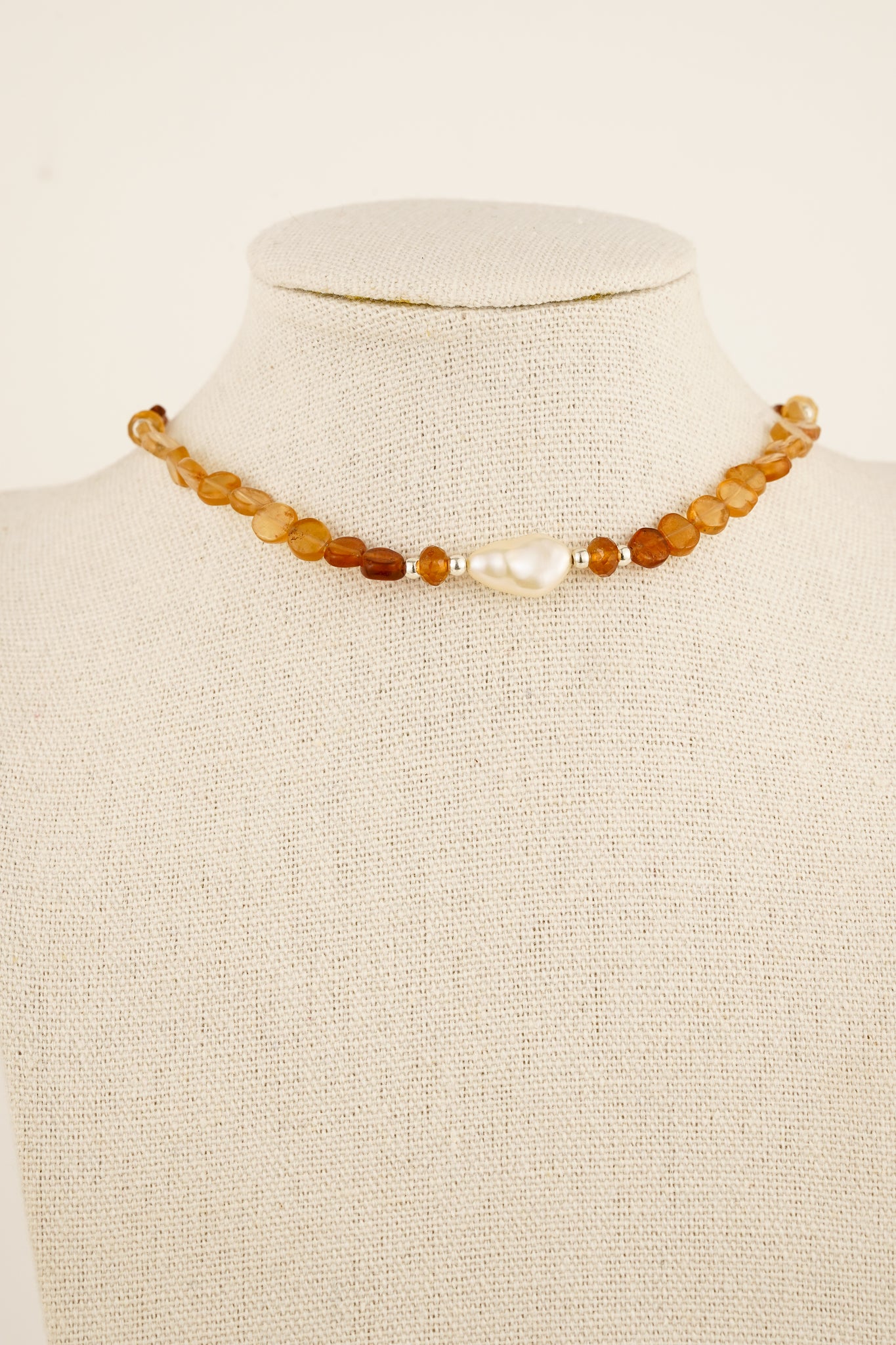 Garnet coin necklace with pearl centrepiece - silver