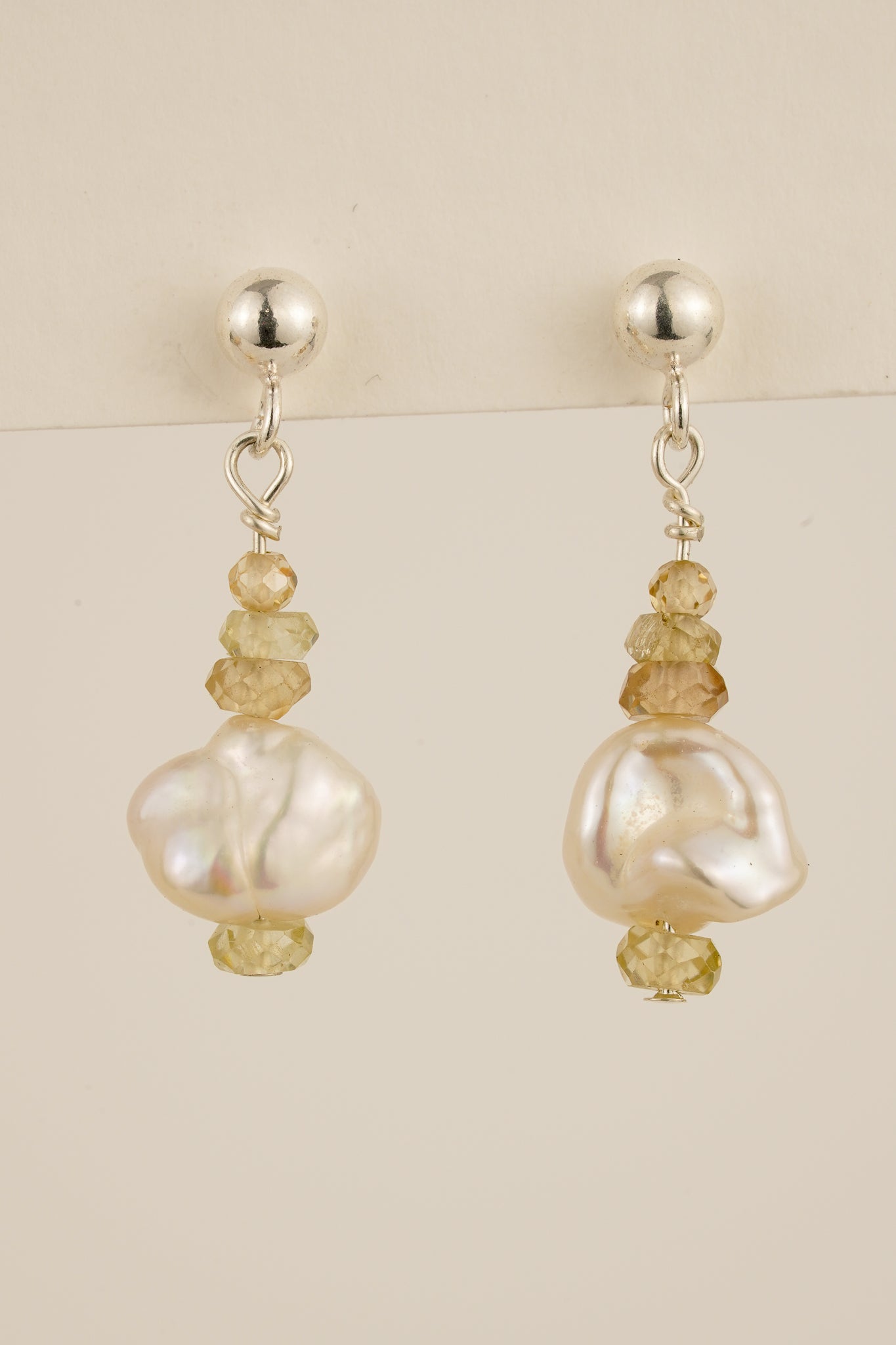 Pearl & mixed zircon studs - silver