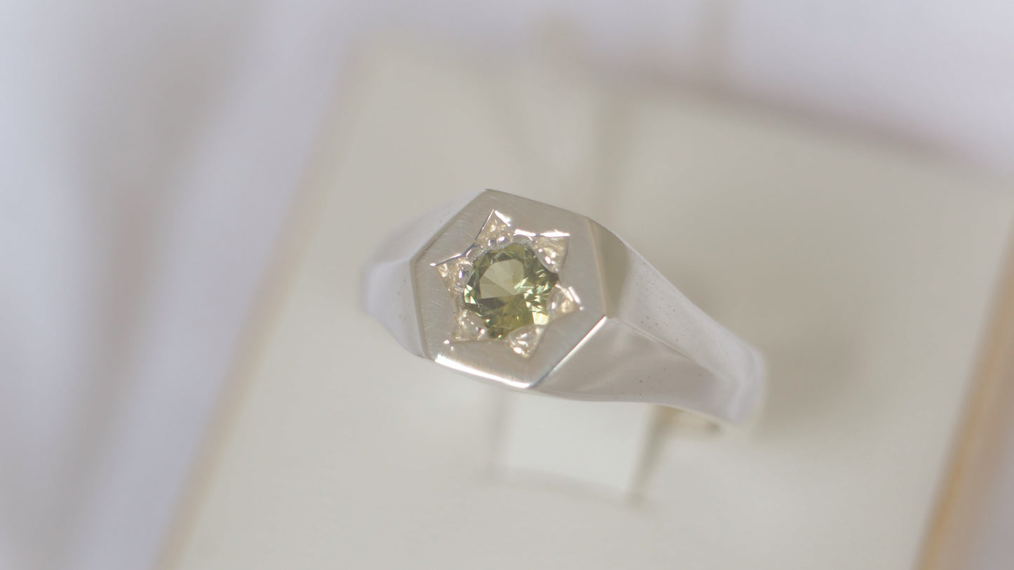 Hexagon signet with Australian sapphire - silver