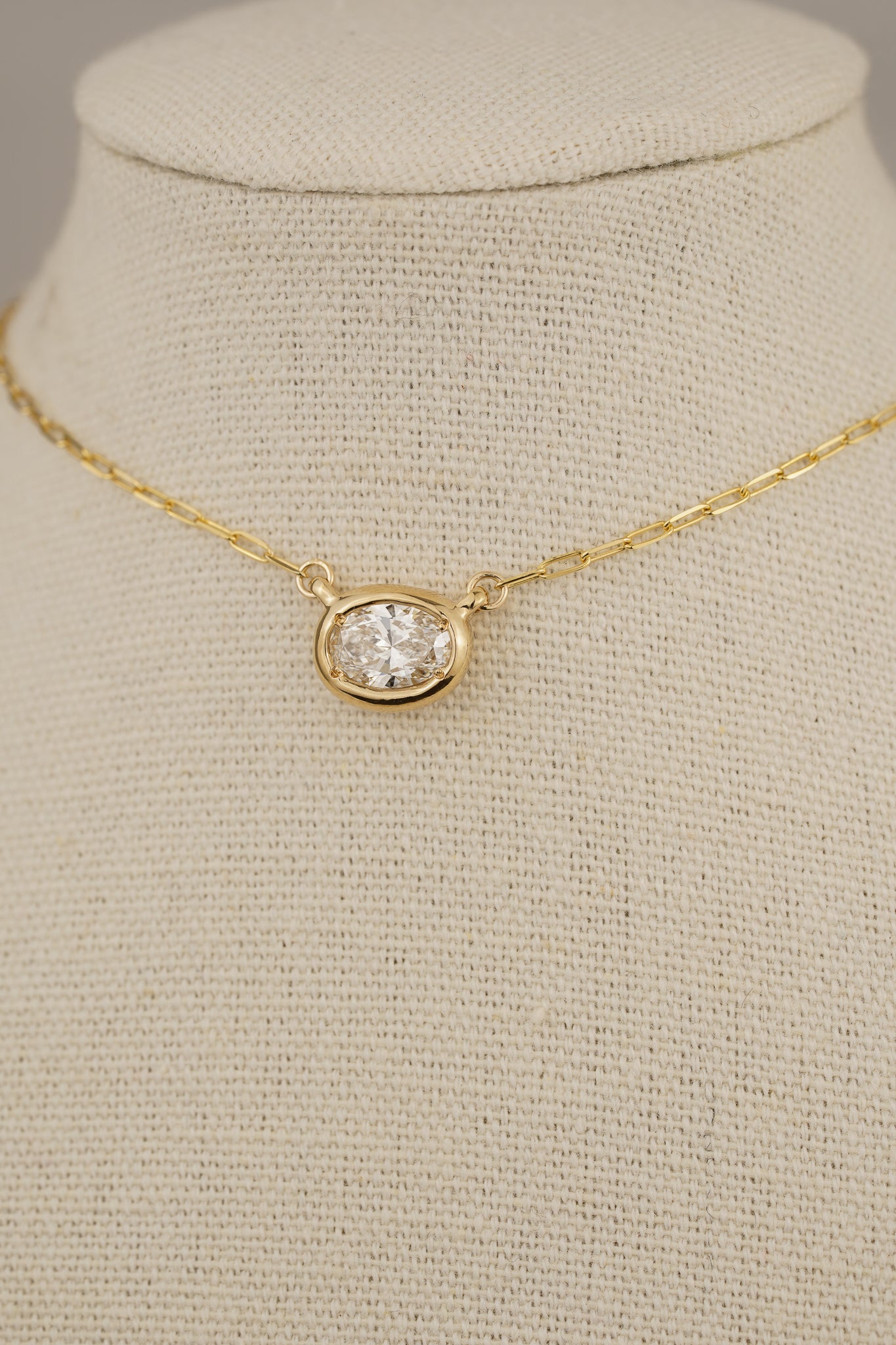 Solid gold east-west diamond choker