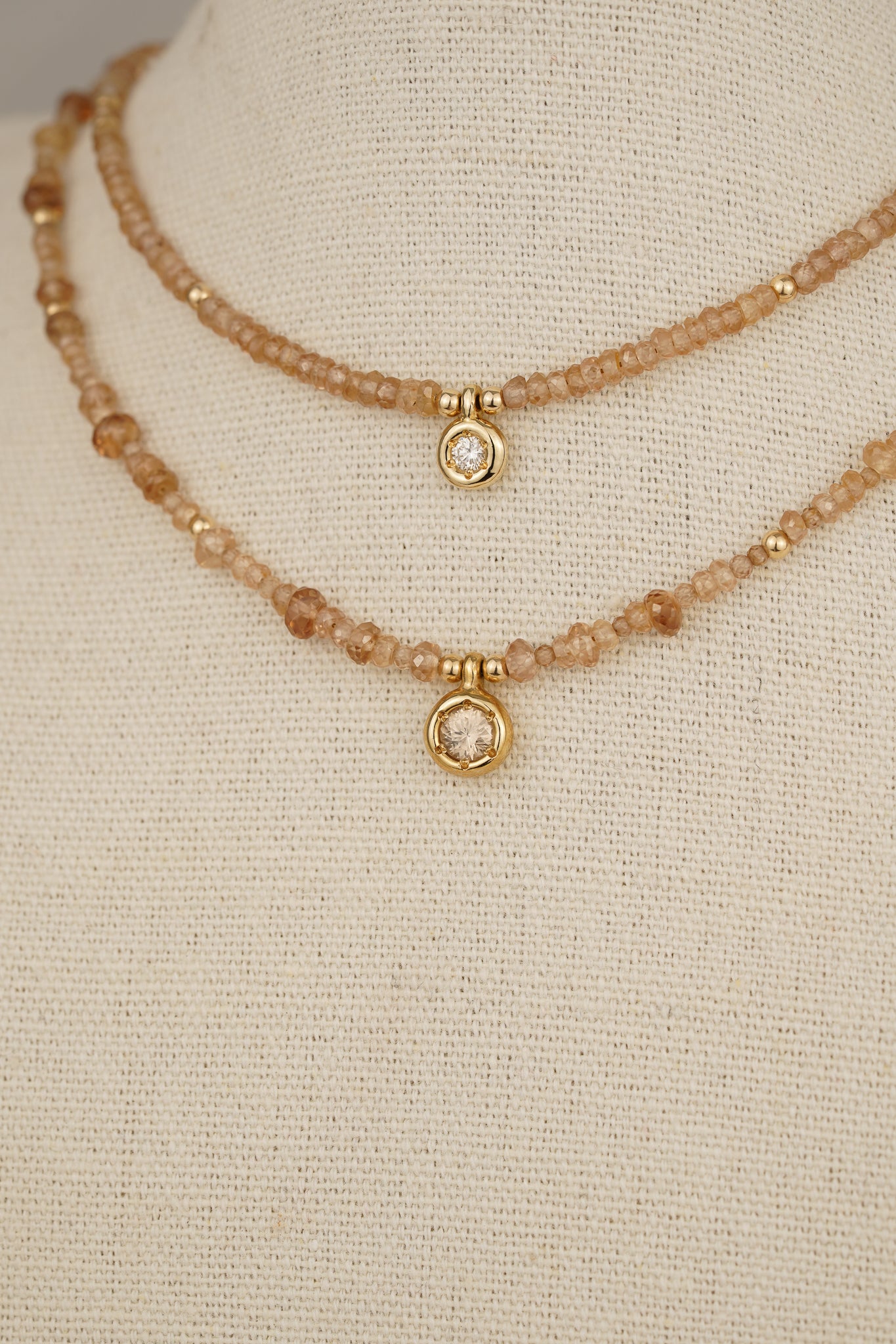 Solid gold champagne zircon beaded necklace with diamond pendant