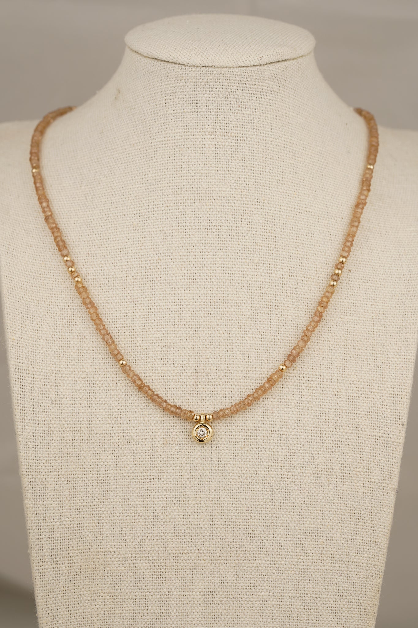 Solid gold champagne zircon beaded necklace with diamond pendant