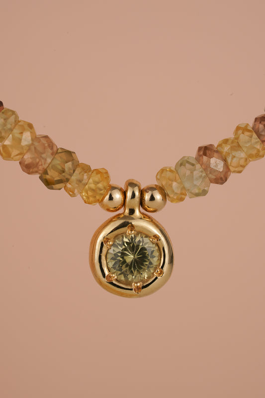 Solid gold mixed-colour zircon beaded necklace with green zircon pendant