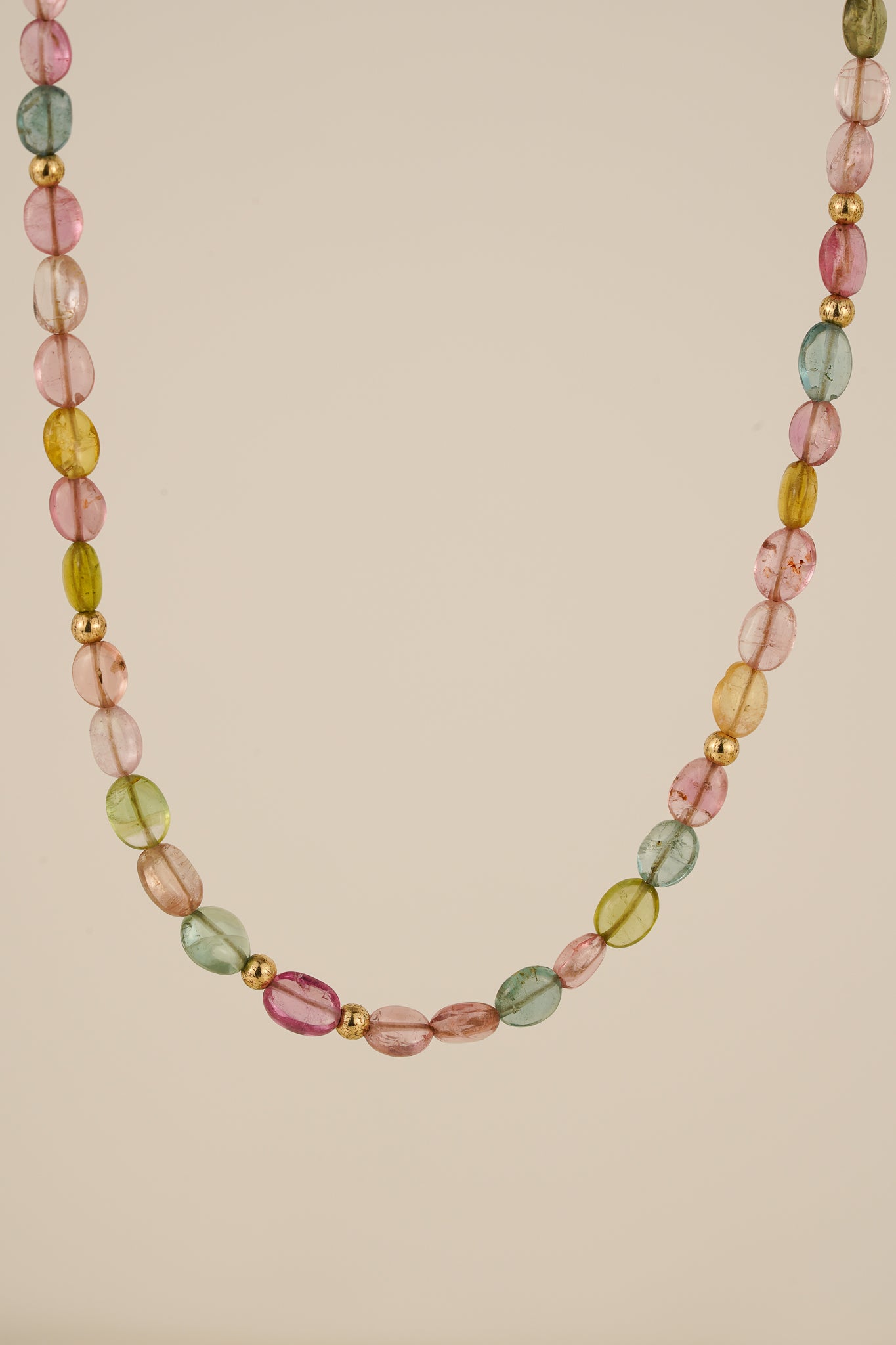 Tourmaline ovals beaded necklace