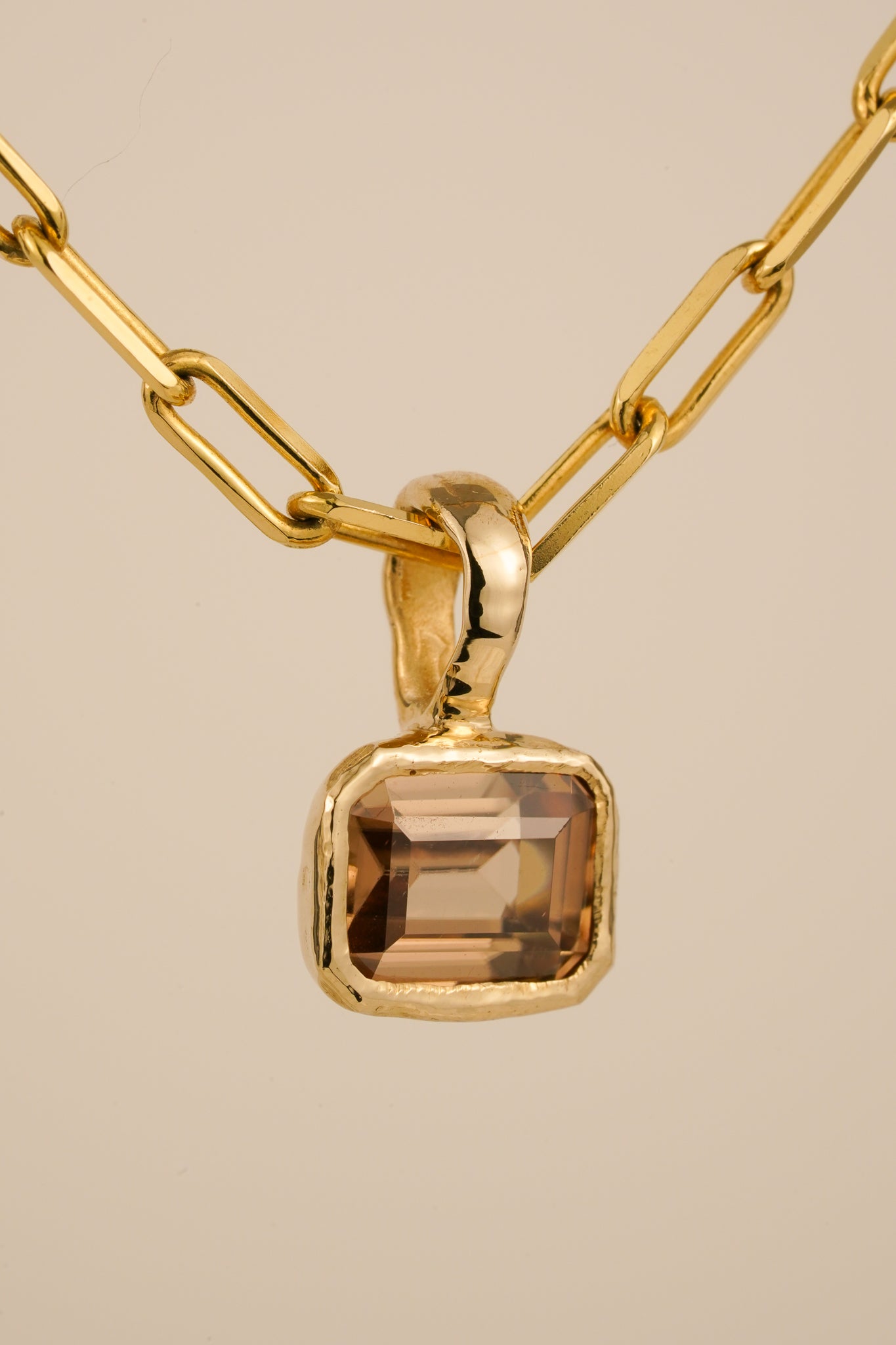 Solid gold champagne zircon pendant