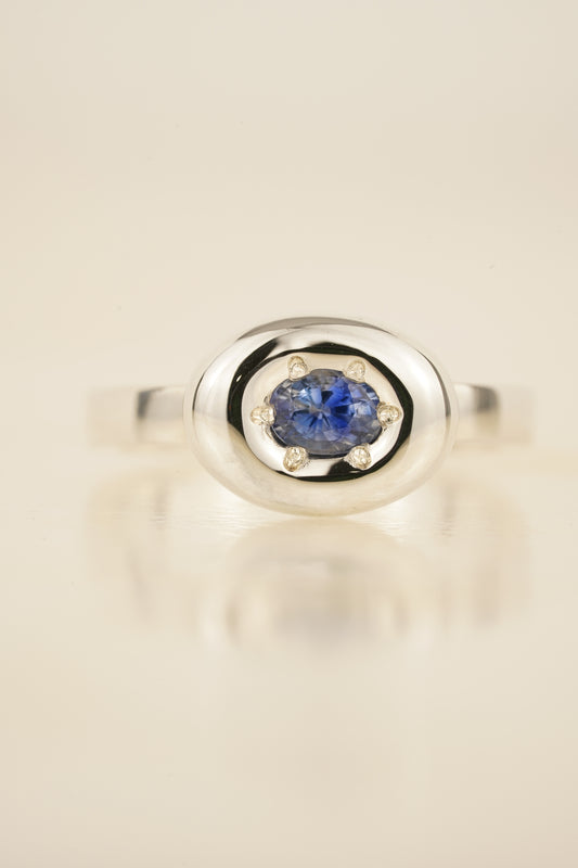Blue Ceylon sapphire ring