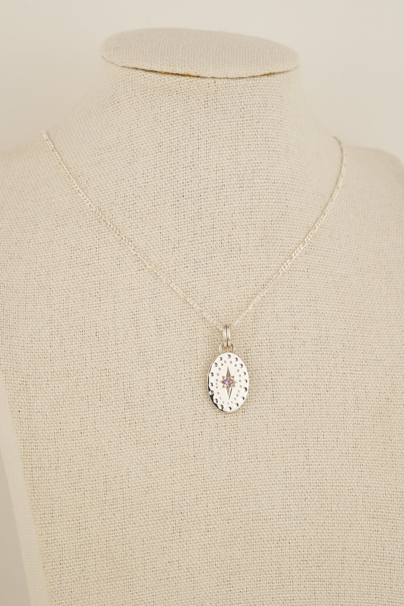 Classic oval pendant with pink sapphire