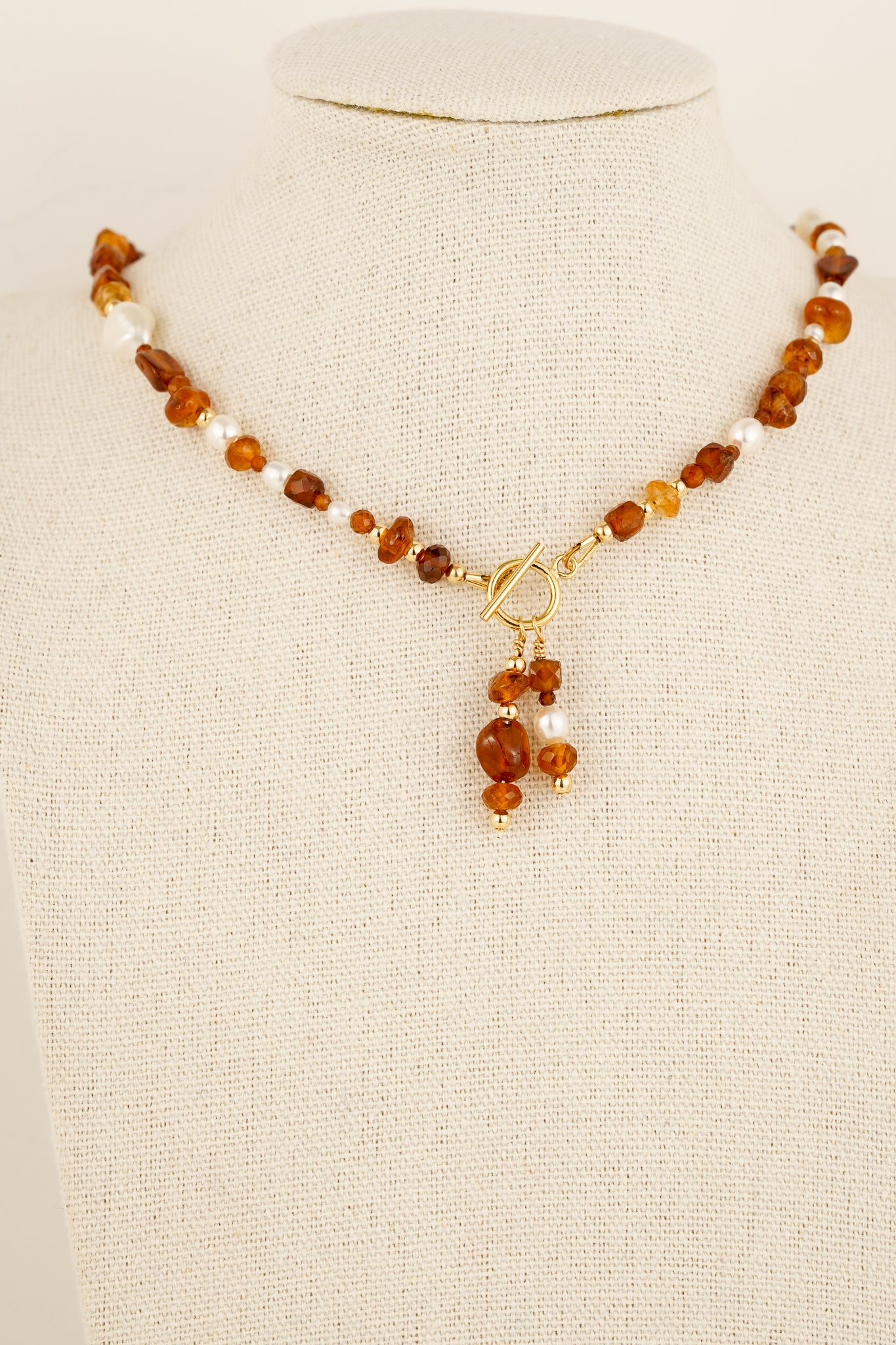 Pearl & garnet toggle necklace - gold