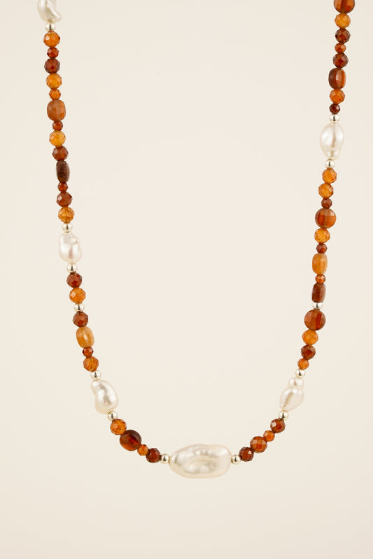 Mixed garnet & pearl beaded necklace - silver