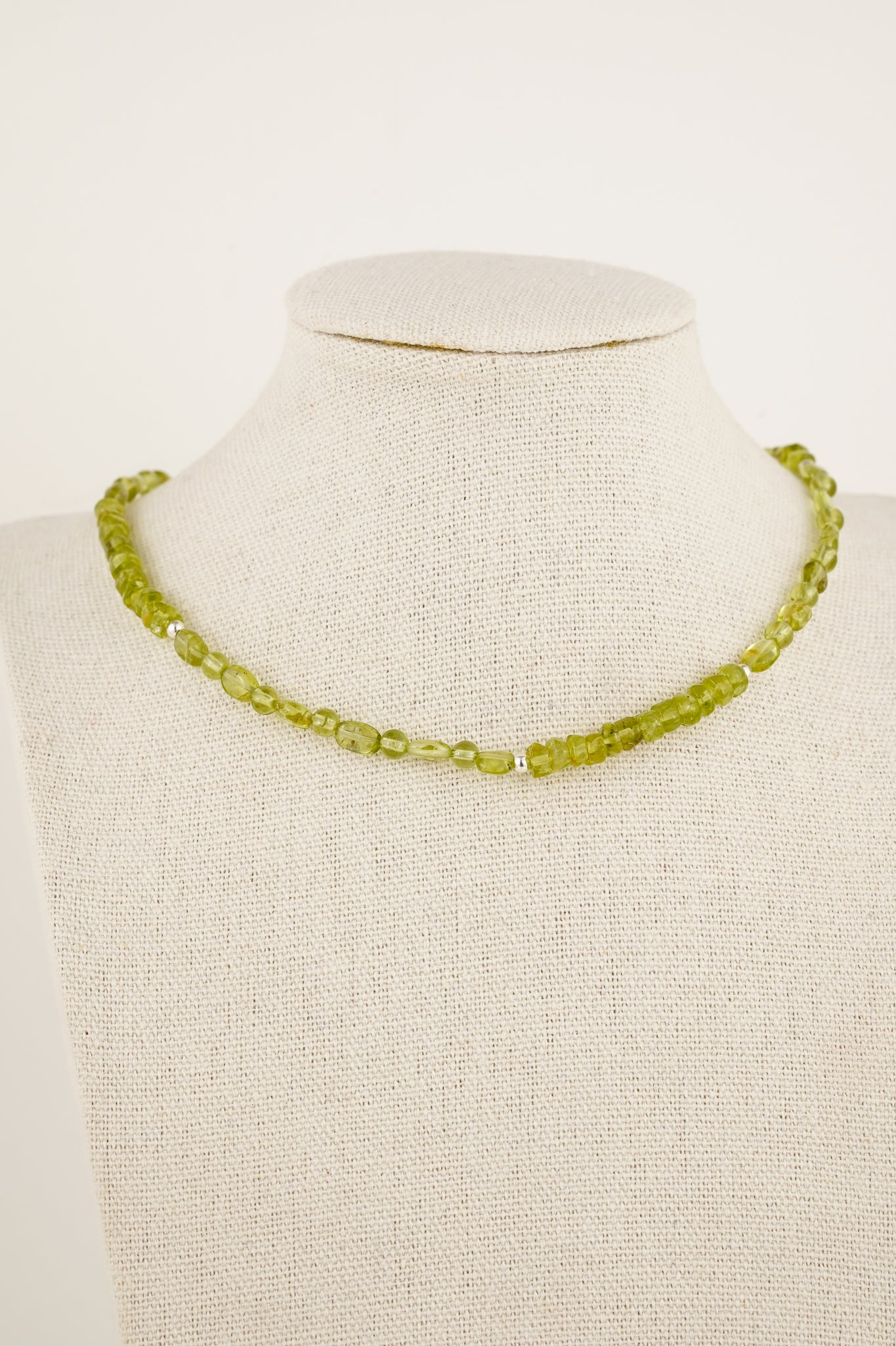 Mixed shape peridot beaded necklace - silver