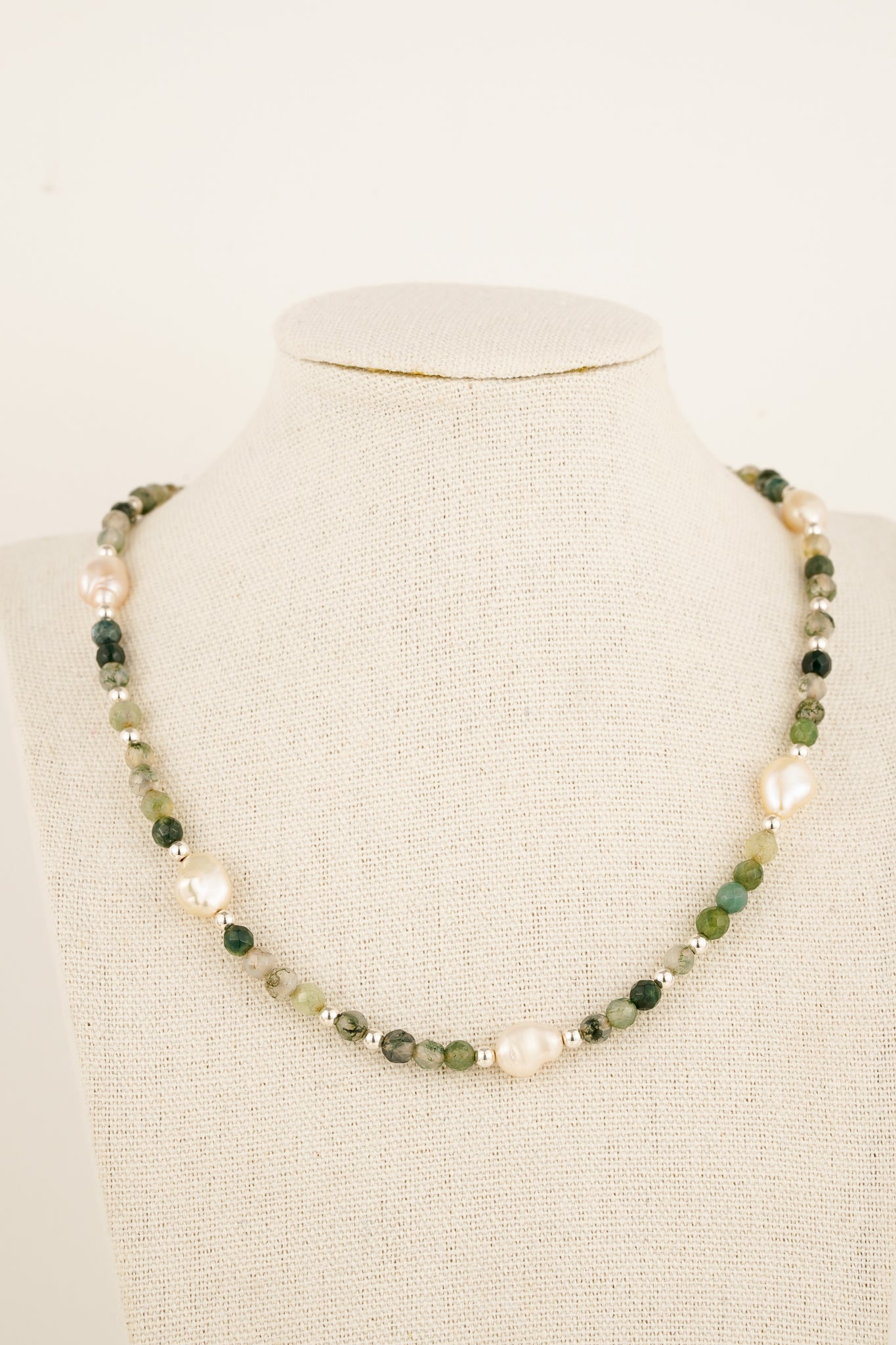 Moss agate & pearl necklace (5 pearl) - silver