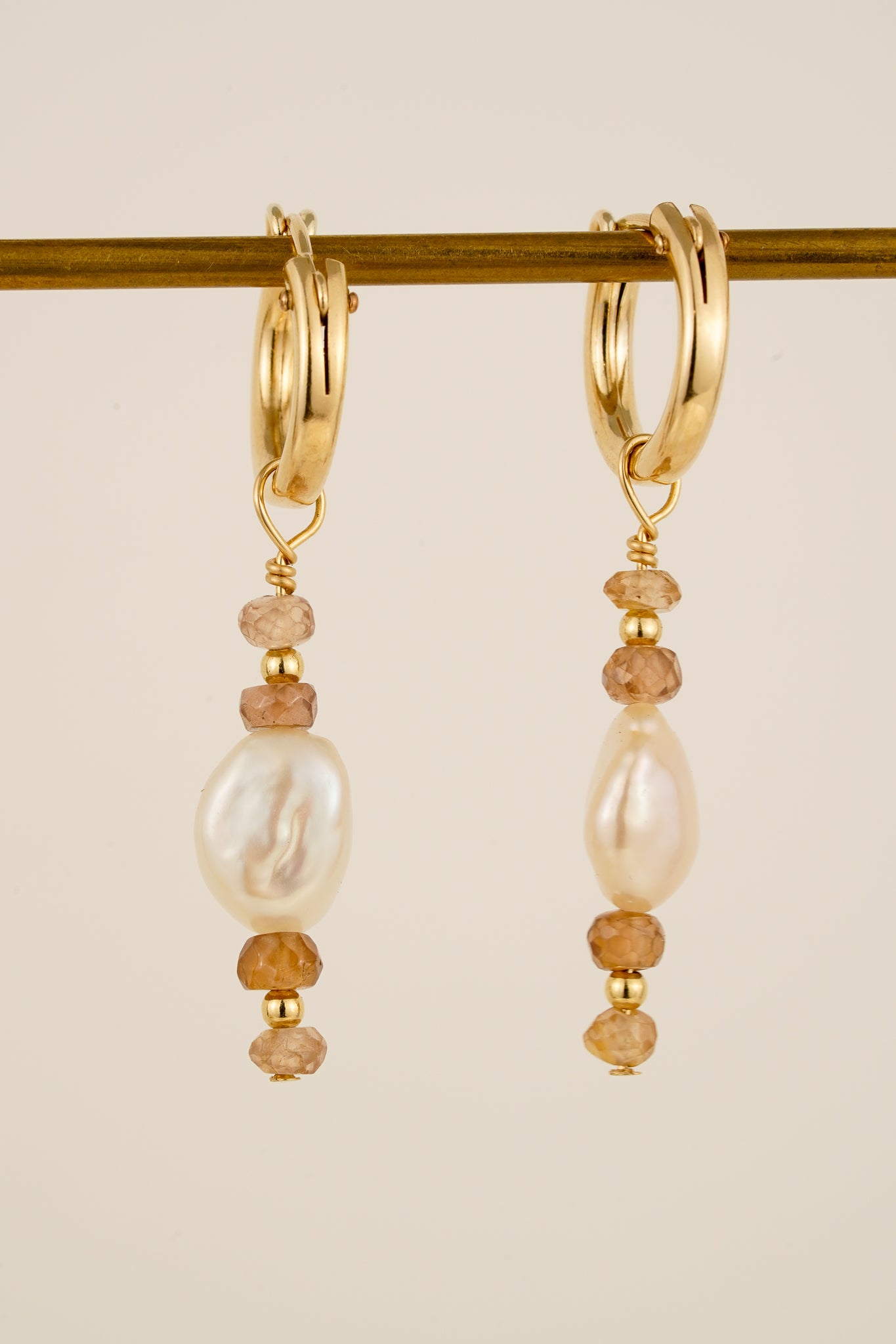 Champagne zircon & pearl earrings - gold-filled