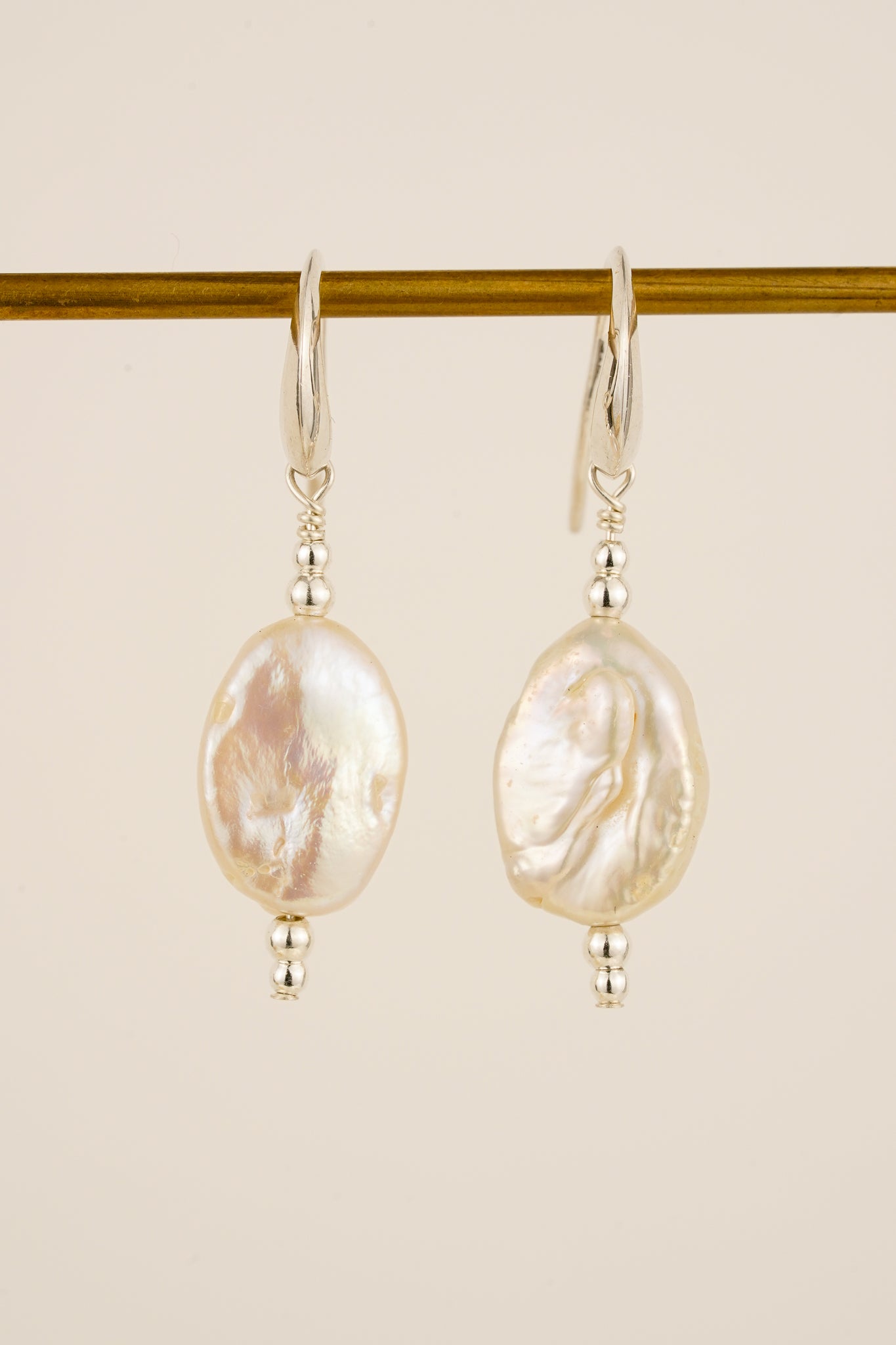 Oval pearl hook earrings - silver