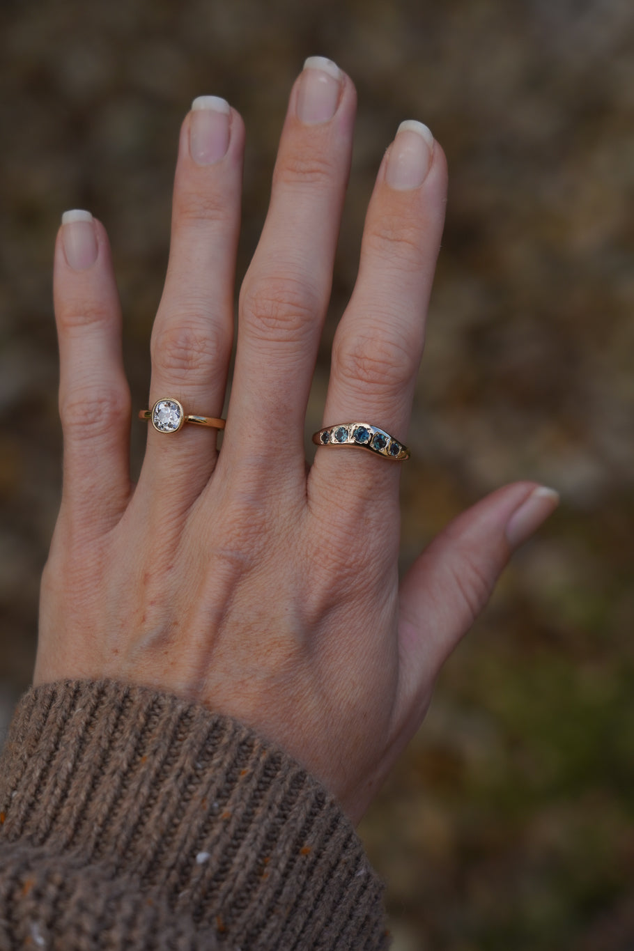 Solid gold teal sapphire stacking band
