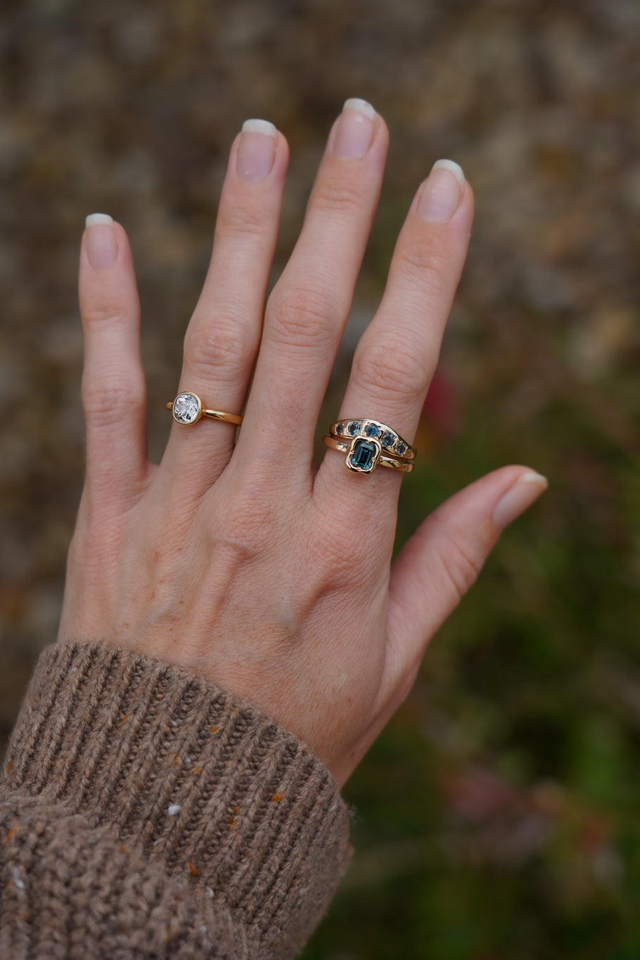 Solid gold teal sapphire stacking band
