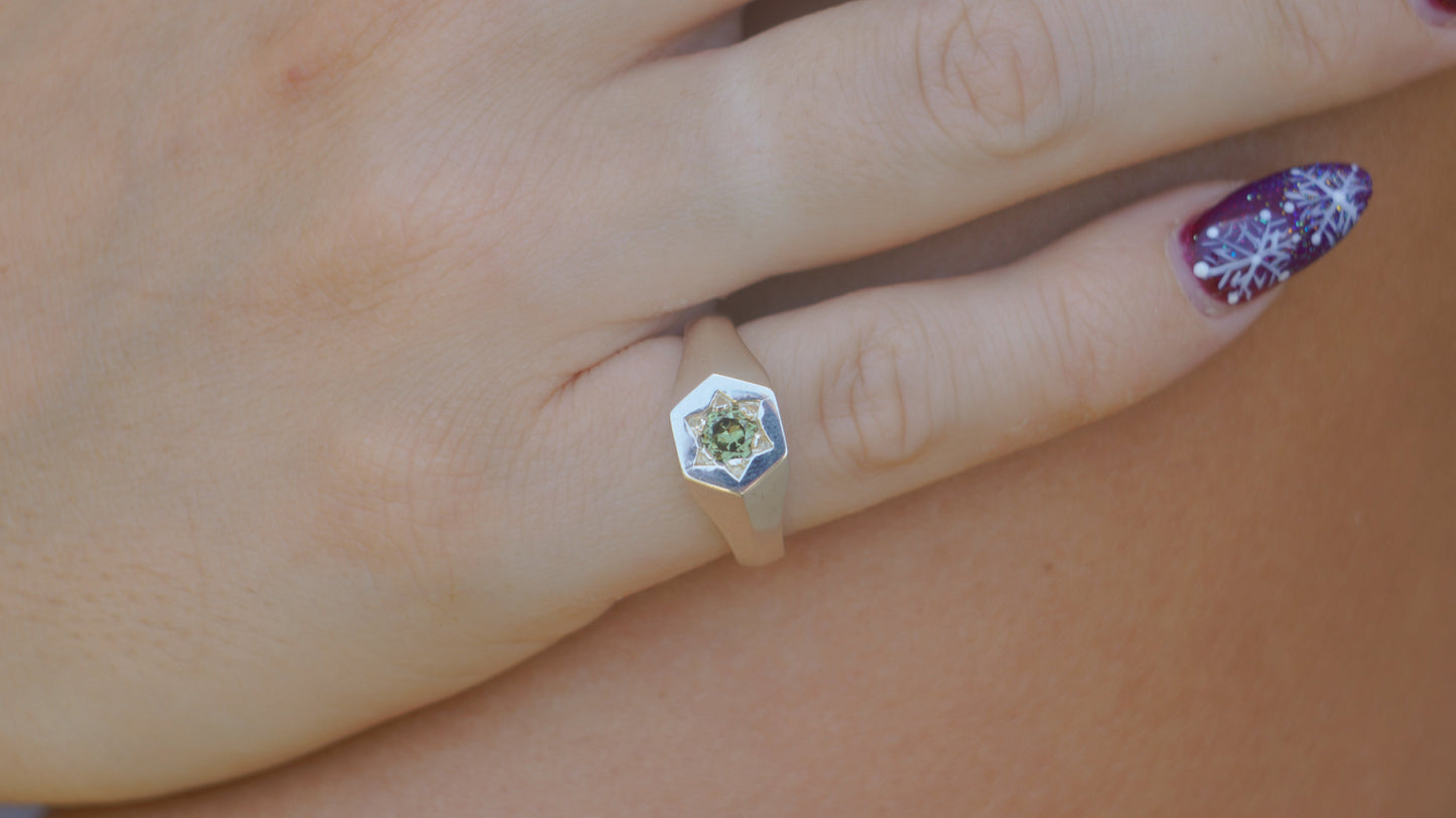 Hexagon signet with Australian sapphire - silver