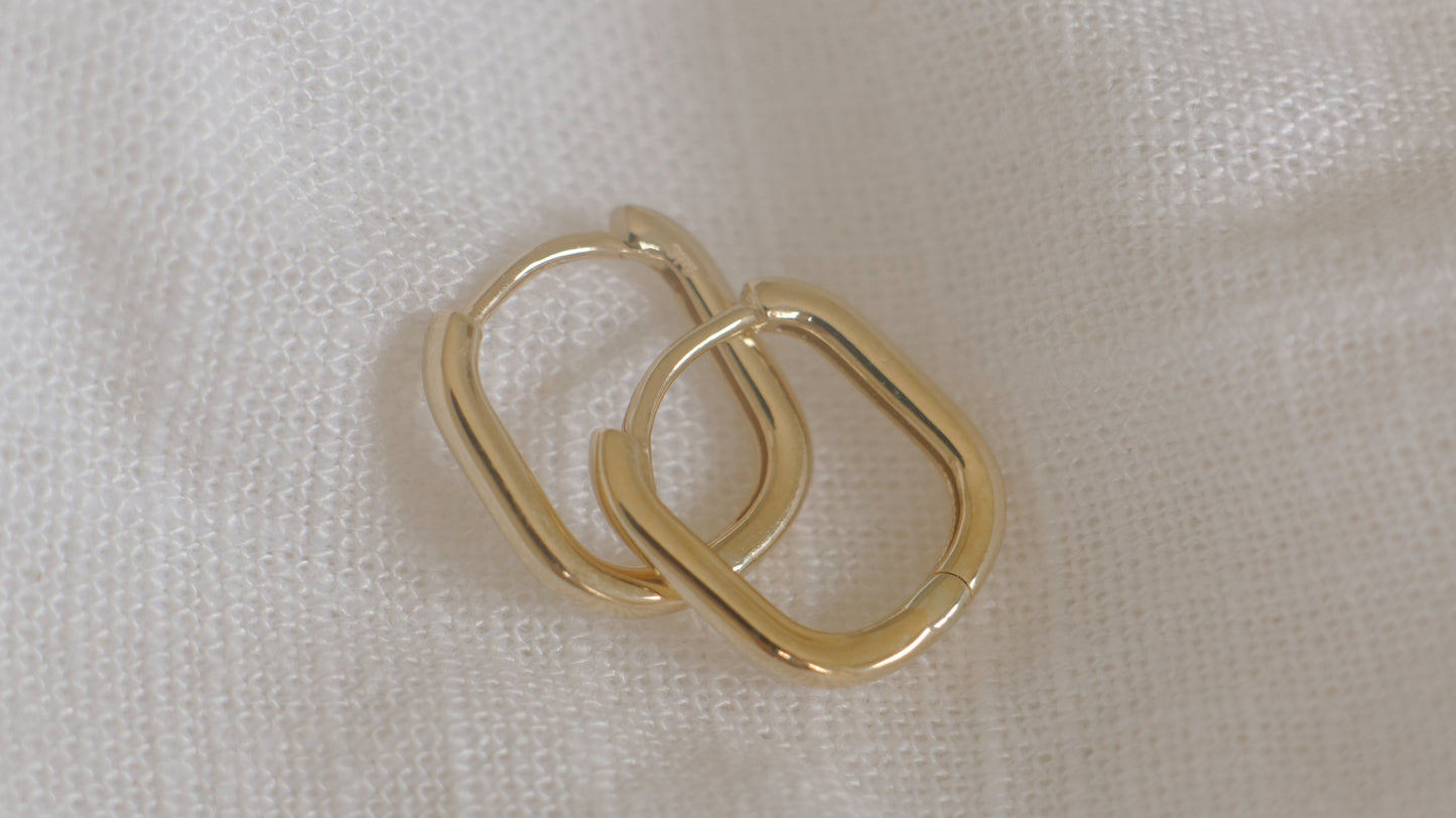 Solid gold huggies - square