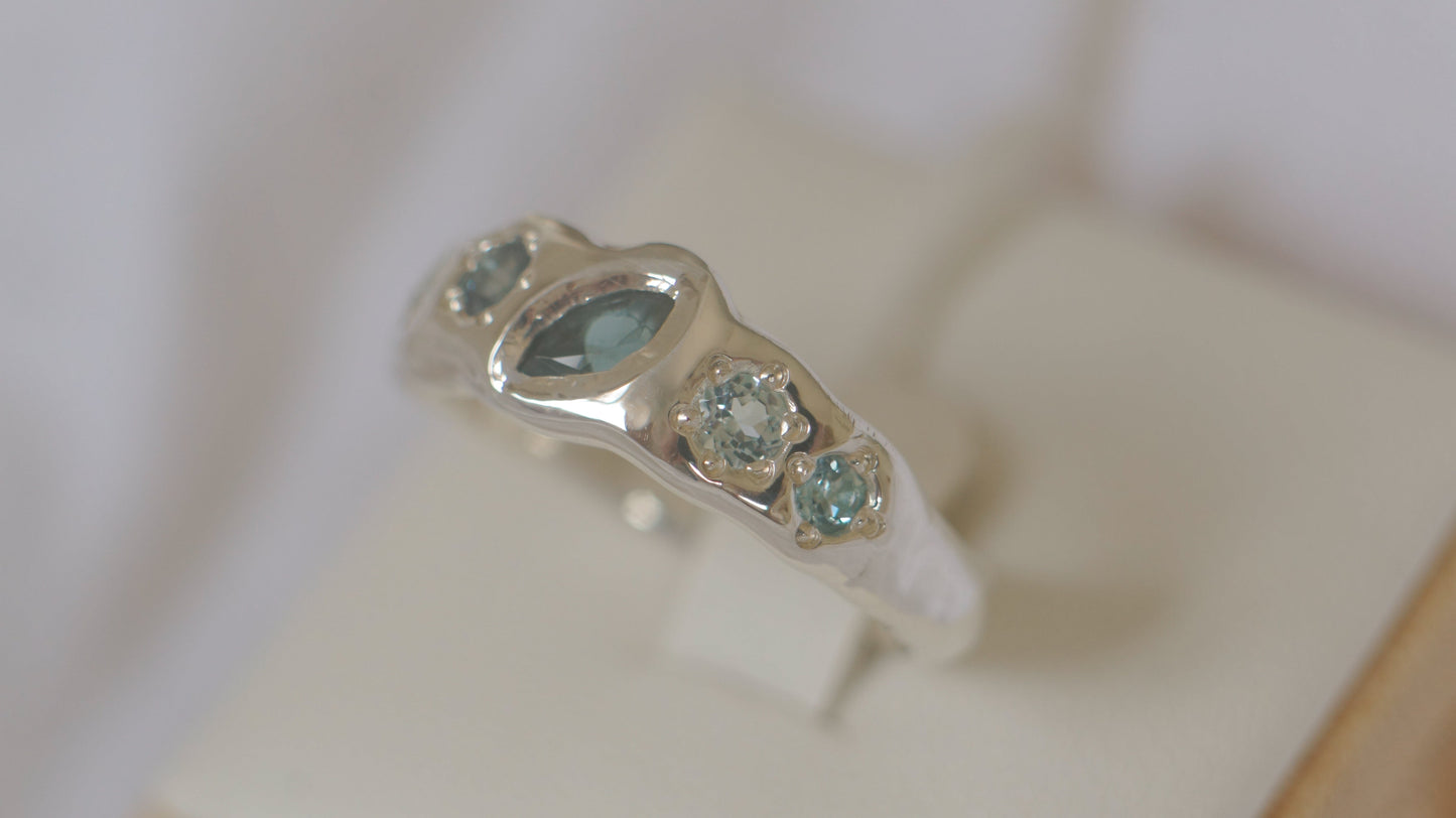 Blue topaz five stone band - silver