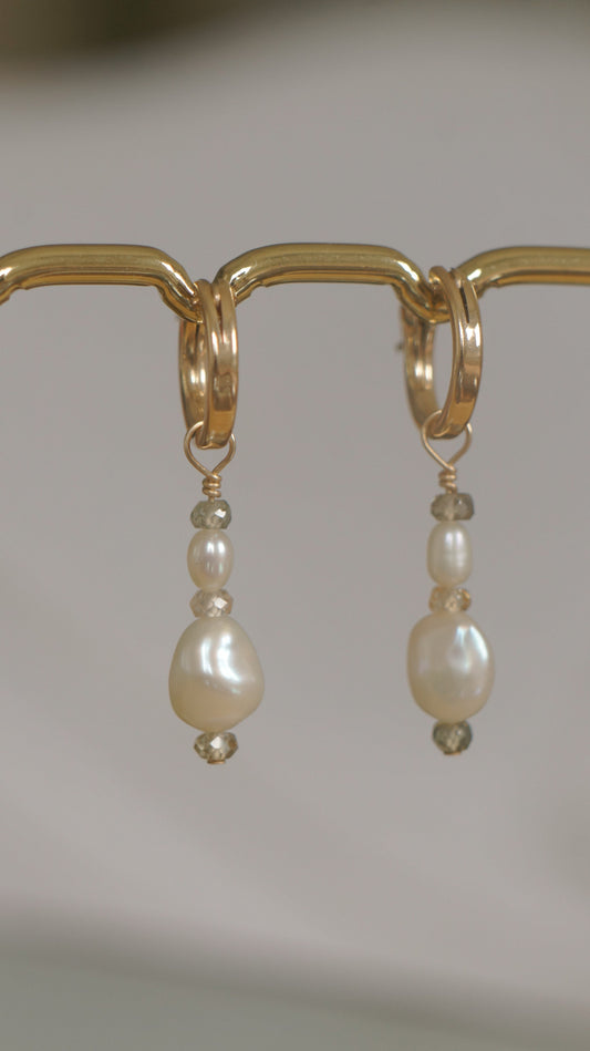 Pearl & zircon earrings (pair) - gold-filled