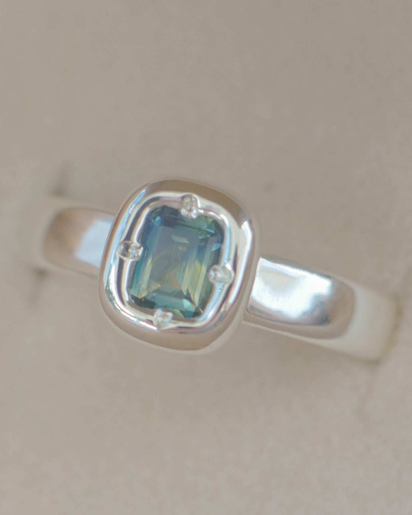 Cushion cut Australian parti sapphire ring - silver