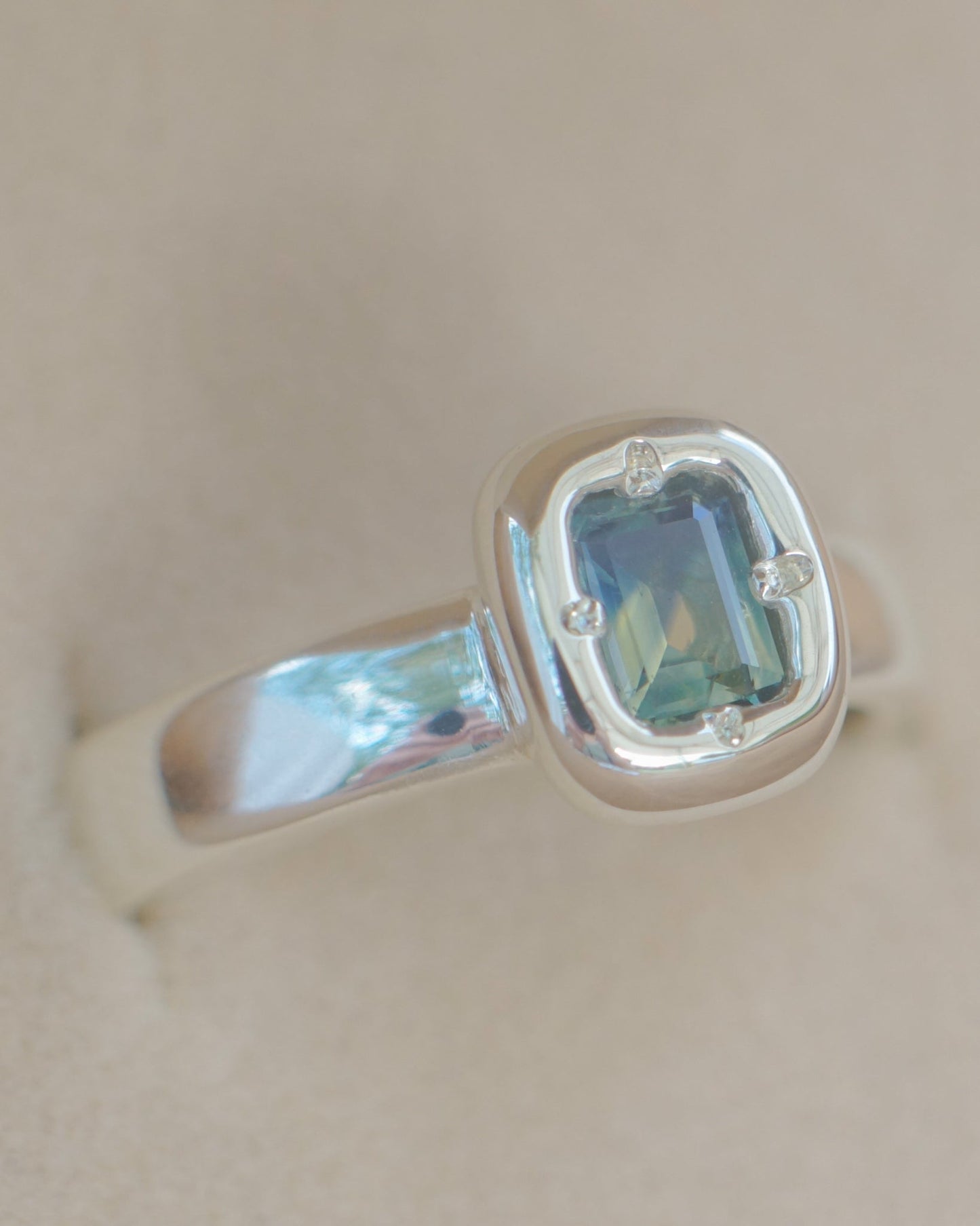 Cushion cut Australian parti sapphire ring - silver